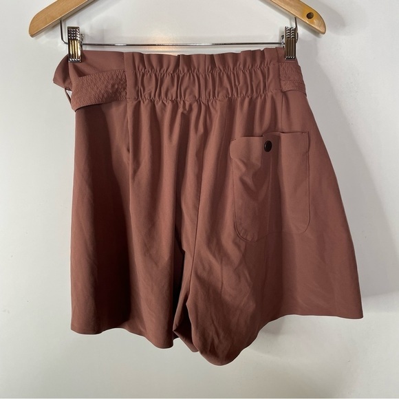 Athleta Skyline Short II Size 16 - Picture 3 of 6